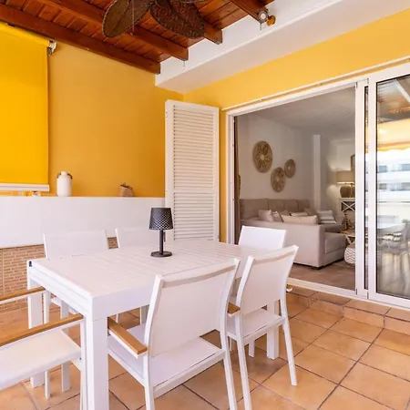 Design House 150m From Vistas 플라야데라스아메리카스