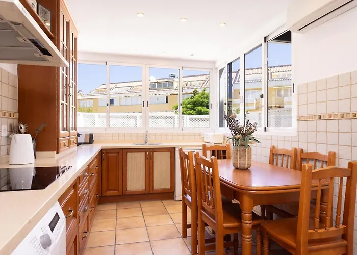 Design House 150m From Vistas Playa de las Americas (Tenerife)